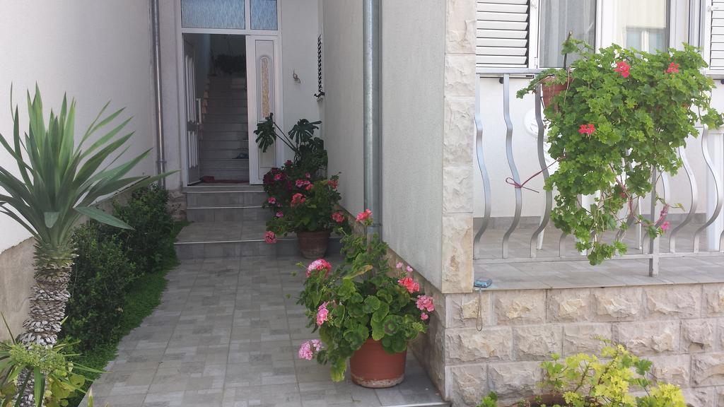 Apartments Vidovic Vodice Bilik gambar